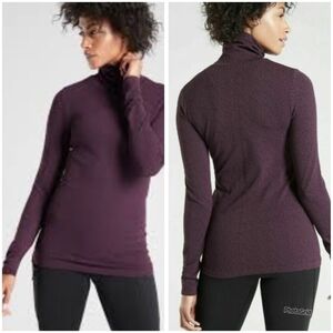 ATHLETA FLURRY PEAK SEAMLESS LONGSLEEVE TURTLENECK - LIKE NEW - SIZE SMA…